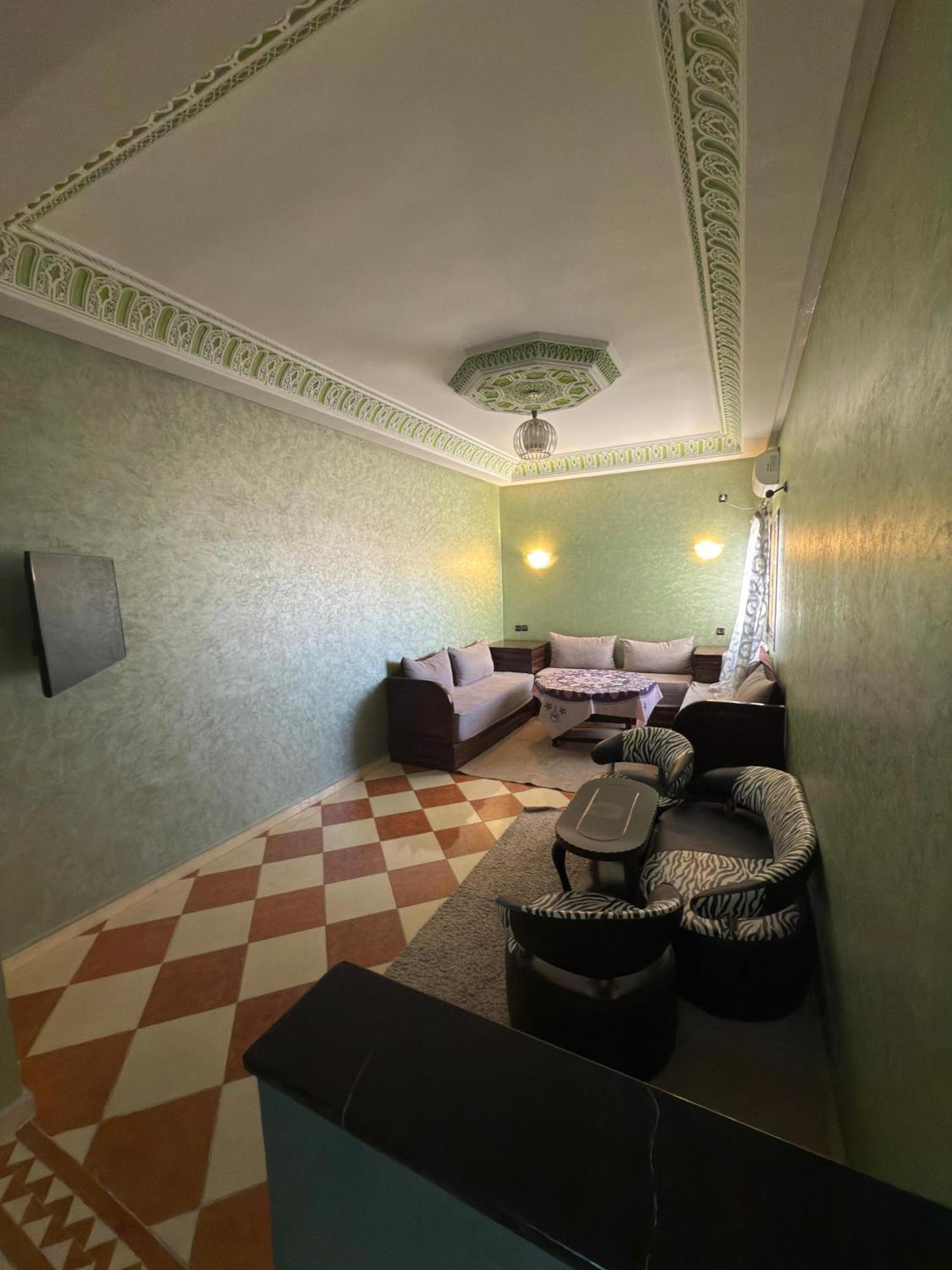 Residence Dikre Warzazát Pokoj fotografie